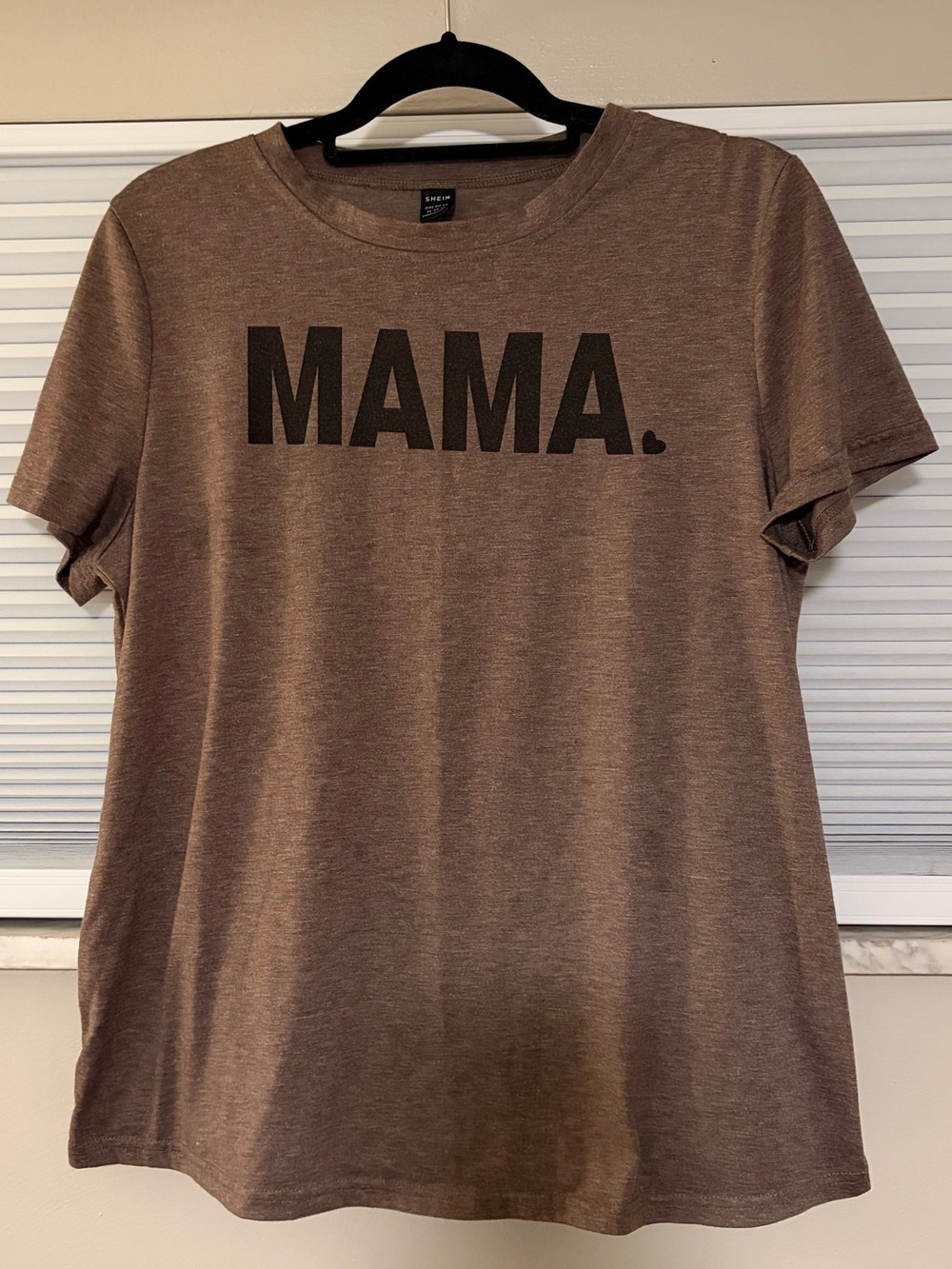 MAMA Graphic Tee - Brown